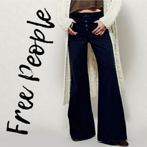 NWOT Free People black Avendale flare Jeans